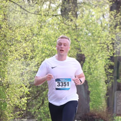 12.04.2026 - 45. Internationalen Wilhelmsburger Insellauf Yannick Fuchs http://msf.ph/oto/9478038 12.04.2026 10:14:58 Laufen 3351 meine-sportfotos.de