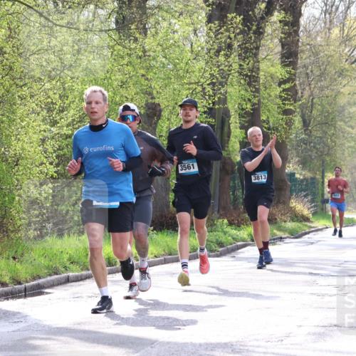 12.04.2026 - 45. Internationalen Wilhelmsburger Insellauf Yannick Fuchs http://msf.ph/oto/9478080 12.04.2026 10:15:05 Laufen 3561, 3813, 4052 meine-sportfotos.de