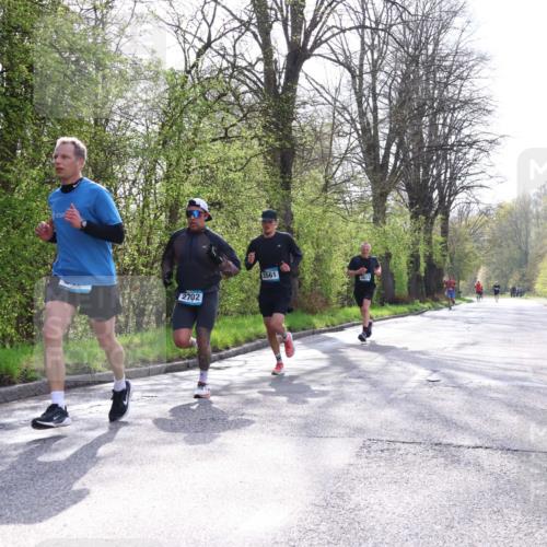 12.04.2026 - 45. Internationalen Wilhelmsburger Insellauf Yannick Fuchs http://msf.ph/oto/9478106 12.04.2026 10:15:08 Laufen 2702, 3561, 3813 meine-sportfotos.de