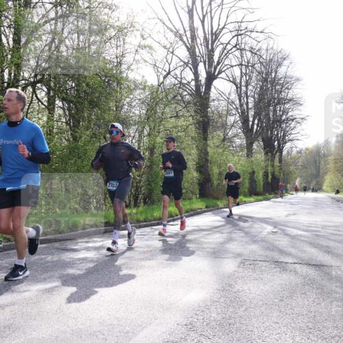12.04.2026 - 45. Internationalen Wilhelmsburger Insellauf Yannick Fuchs http://msf.ph/oto/9478109 12.04.2026 10:15:08 Laufen 2702, 3561 meine-sportfotos.de