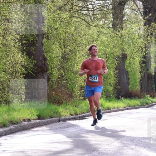 12.04.2026 - 45. Internationalen Wilhelmsburger Insellauf Yannick Fuchs http://msf.ph/oto/9478179 12.04.2026 10:15:15 Laufen 4052 meine-sportfotos.de