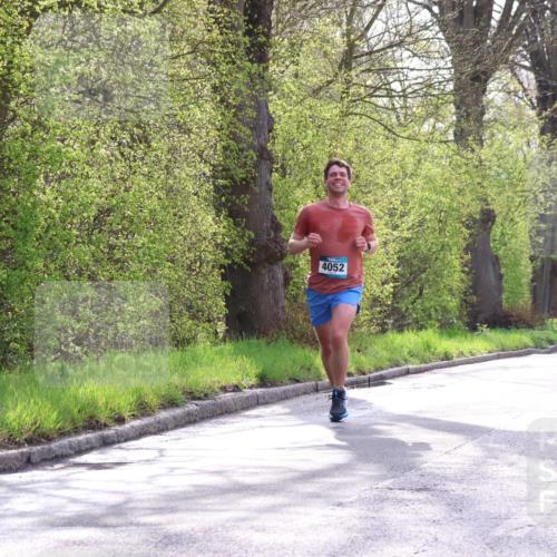 12.04.2026 - 45. Internationalen Wilhelmsburger Insellauf Yannick Fuchs http://msf.ph/oto/9478186 12.04.2026 10:15:16 Laufen 4052 meine-sportfotos.de