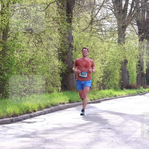 12.04.2026 - 45. Internationalen Wilhelmsburger Insellauf Yannick Fuchs http://msf.ph/oto/9478188 12.04.2026 10:15:16 Laufen 4052 meine-sportfotos.de