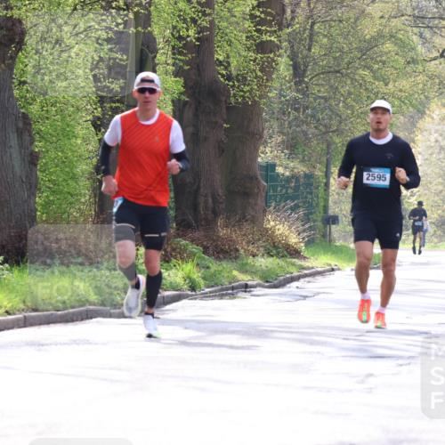 12.04.2026 - 45. Internationalen Wilhelmsburger Insellauf Yannick Fuchs http://msf.ph/oto/9478219 12.04.2026 10:15:20 Laufen 2595 meine-sportfotos.de
