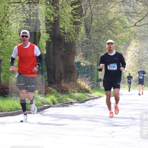 12.04.2026 - 45. Internationalen Wilhelmsburger Insellauf Yannick Fuchs http://msf.ph/oto/9478223 12.04.2026 10:15:20 Laufen 2595 meine-sportfotos.de