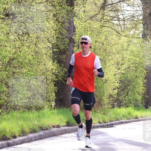 12.04.2026 - 45. Internationalen Wilhelmsburger Insellauf Yannick Fuchs http://msf.ph/oto/9478263 12.04.2026 10:15:24 Laufen 259 meine-sportfotos.de