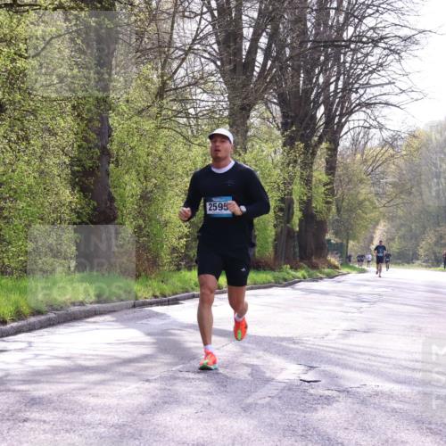 12.04.2026 - 45. Internationalen Wilhelmsburger Insellauf Yannick Fuchs http://msf.ph/oto/9478285 12.04.2026 10:15:26 Laufen 2595 meine-sportfotos.de