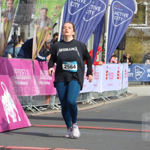 12.04.2026 - 45. Internationalen Wilhelmsburger Insellauf Strokosch-Dieckow http://msf.ph/oto/9478372 12.04.2026 11:42:19 Ziel 2564 meine-sportfotos.de