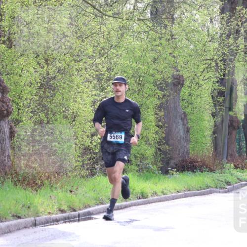 12.04.2026 - 45. Internationalen Wilhelmsburger Insellauf Yannick Fuchs http://msf.ph/oto/9478445 12.04.2026 10:15:51 Laufen 5569 meine-sportfotos.de