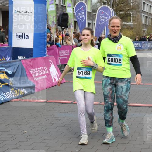 12.04.2026 - 45. Internationalen Wilhelmsburger Insellauf Strokosch-Dieckow http://msf.ph/oto/9478461 12.04.2026 12:58:30 Ziel 5169, 5214, 4955, 3396 meine-sportfotos.de