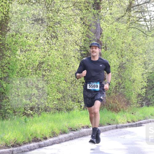 12.04.2026 - 45. Internationalen Wilhelmsburger Insellauf Yannick Fuchs http://msf.ph/oto/9478466 12.04.2026 10:15:53 Laufen 5569 meine-sportfotos.de