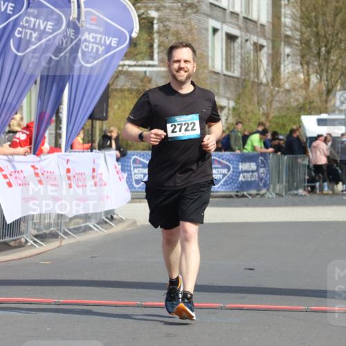 12.04.2026 - 45. Internationalen Wilhelmsburger Insellauf Strokosch-Dieckow http://msf.ph/oto/9478543 12.04.2026 11:42:48 Ziel 2722 meine-sportfotos.de
