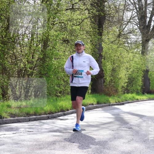 12.04.2026 - 45. Internationalen Wilhelmsburger Insellauf Yannick Fuchs http://msf.ph/oto/9478580 12.04.2026 10:16:04 Laufen 3558, 5502, 4296, 3321 meine-sportfotos.de