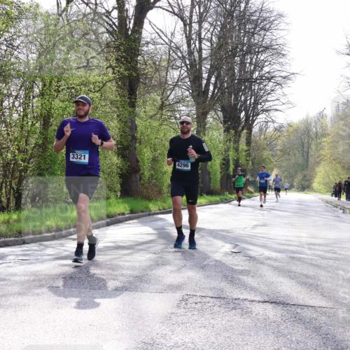 12.04.2026 - 45. Internationalen Wilhelmsburger Insellauf Yannick Fuchs http://msf.ph/oto/9478632 12.04.2026 10:16:08 Laufen 3321, 4296 meine-sportfotos.de
