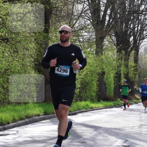 12.04.2026 - 45. Internationalen Wilhelmsburger Insellauf Yannick Fuchs http://msf.ph/oto/9478639 12.04.2026 10:16:09 Laufen 4296, 4175 meine-sportfotos.de