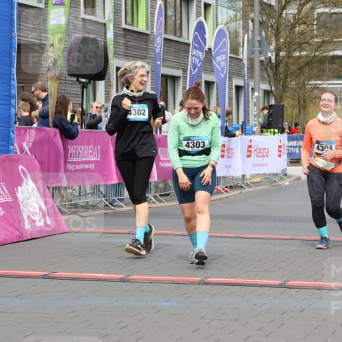 12.04.2026 - 45. Internationalen Wilhelmsburger Insellauf Strokosch-Dieckow http://msf.ph/oto/9478647 12.04.2026 13:29:28 Ziel 4303, 4302, 4304 meine-sportfotos.de