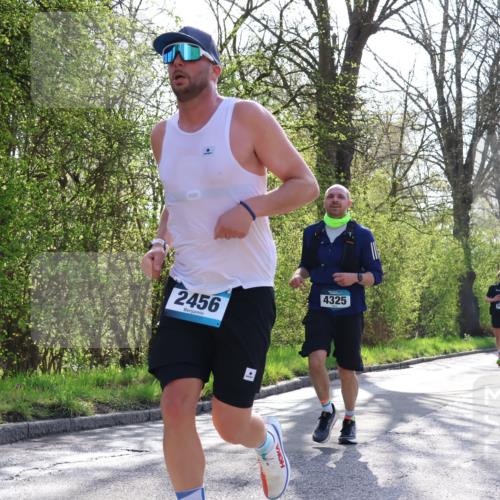 12.04.2026 - 45. Internationalen Wilhelmsburger Insellauf Yannick Fuchs http://msf.ph/oto/9478652 12.04.2026 10:29:23 Laufen  meine-sportfotos.de