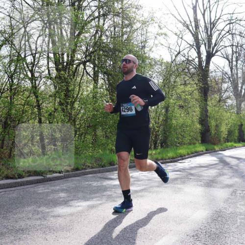 12.04.2026 - 45. Internationalen Wilhelmsburger Insellauf Yannick Fuchs http://msf.ph/oto/9478653 12.04.2026 10:16:10 Laufen 4296 meine-sportfotos.de