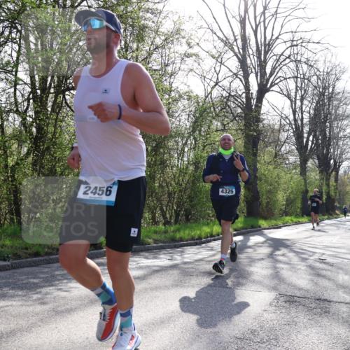 12.04.2026 - 45. Internationalen Wilhelmsburger Insellauf Yannick Fuchs http://msf.ph/oto/9478664 12.04.2026 10:29:24 Laufen  meine-sportfotos.de