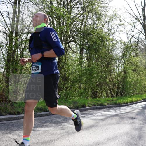12.04.2026 - 45. Internationalen Wilhelmsburger Insellauf Yannick Fuchs http://msf.ph/oto/9478691 12.04.2026 10:29:25 Laufen  meine-sportfotos.de