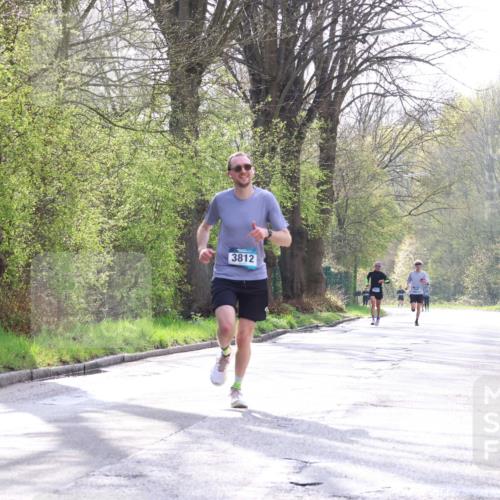 12.04.2026 - 45. Internationalen Wilhelmsburger Insellauf Yannick Fuchs http://msf.ph/oto/9478704 12.04.2026 10:16:16 Laufen 3812 meine-sportfotos.de
