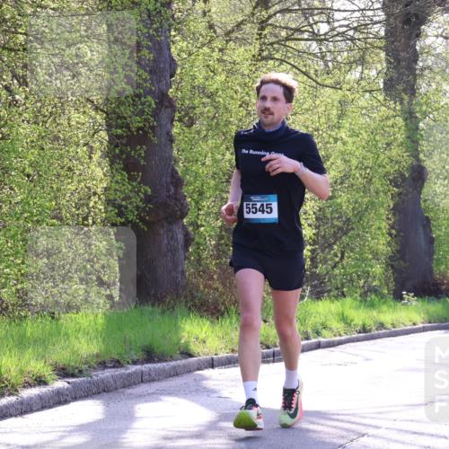12.04.2026 - 45. Internationalen Wilhelmsburger Insellauf Yannick Fuchs http://msf.ph/oto/9478719 12.04.2026 10:29:27 Laufen  meine-sportfotos.de