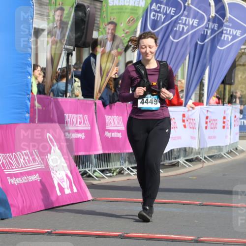 12.04.2026 - 45. Internationalen Wilhelmsburger Insellauf Strokosch-Dieckow http://msf.ph/oto/9478751 12.04.2026 11:43:15 Ziel  meine-sportfotos.de