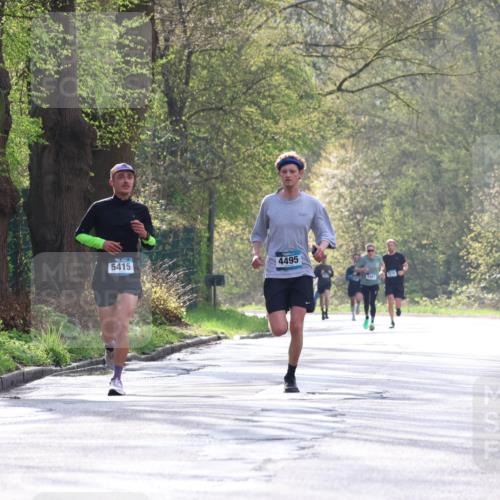12.04.2026 - 45. Internationalen Wilhelmsburger Insellauf Yannick Fuchs http://msf.ph/oto/9478757 12.04.2026 10:16:21 Laufen 5415, 4495, 3487 meine-sportfotos.de