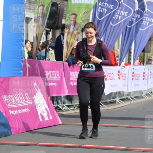 12.04.2026 - 45. Internationalen Wilhelmsburger Insellauf Strokosch-Dieckow http://msf.ph/oto/9478785 12.04.2026 11:43:15 Ziel  meine-sportfotos.de
