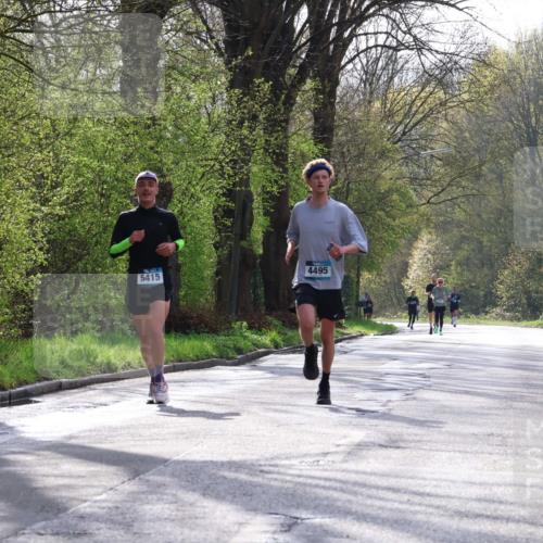 12.04.2026 - 45. Internationalen Wilhelmsburger Insellauf Yannick Fuchs http://msf.ph/oto/9478813 12.04.2026 10:16:26 Laufen 4495, 5415 meine-sportfotos.de