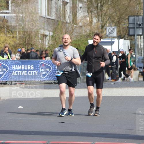 12.04.2026 - 45. Internationalen Wilhelmsburger Insellauf Strokosch-Dieckow http://msf.ph/oto/9478825 12.04.2026 11:43:56 Ziel  meine-sportfotos.de