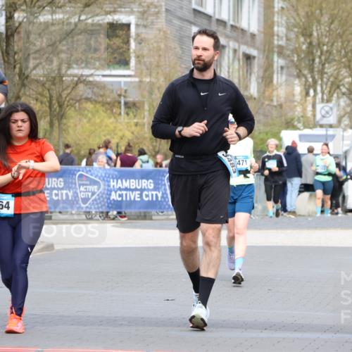 12.04.2026 - 45. Internationalen Wilhelmsburger Insellauf Strokosch-Dieckow http://msf.ph/oto/9478829 12.04.2026 13:29:15 Ziel 4316, 3564, 3483, 4471 meine-sportfotos.de