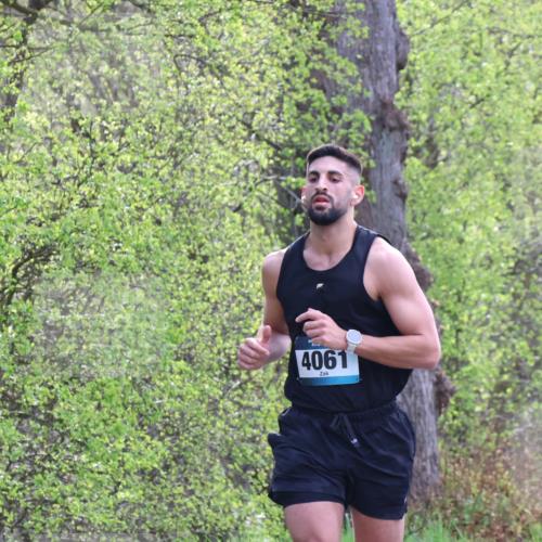 12.04.2026 - 45. Internationalen Wilhelmsburger Insellauf Yannick Fuchs http://msf.ph/oto/9479059 12.04.2026 10:17:06 Laufen 4061 meine-sportfotos.de