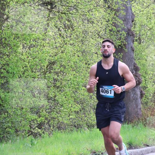 12.04.2026 - 45. Internationalen Wilhelmsburger Insellauf Yannick Fuchs http://msf.ph/oto/9479060 12.04.2026 10:17:06 Laufen 4061 meine-sportfotos.de