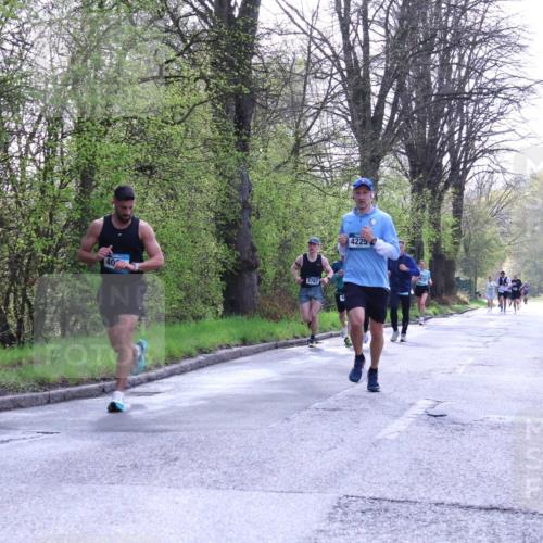 12.04.2026 - 45. Internationalen Wilhelmsburger Insellauf Yannick Fuchs http://msf.ph/oto/9479073 12.04.2026 10:17:07 Laufen 402, 5767, 4225 meine-sportfotos.de