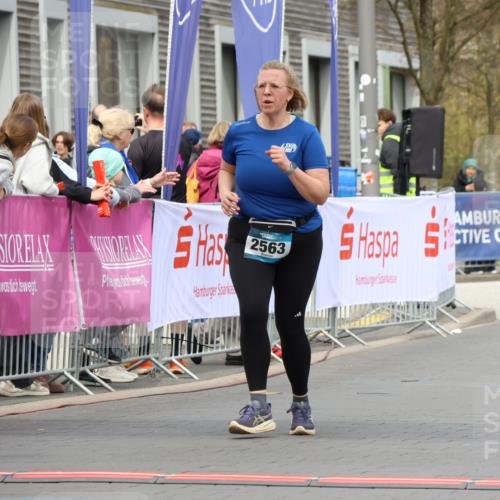 12.04.2026 - 45. Internationalen Wilhelmsburger Insellauf Strokosch-Dieckow http://msf.ph/oto/9479284 12.04.2026 13:28:30 Ziel 2563, 5695 meine-sportfotos.de