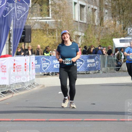 12.04.2026 - 45. Internationalen Wilhelmsburger Insellauf Strokosch-Dieckow http://msf.ph/oto/9479302 12.04.2026 11:46:54 Ziel 2904 meine-sportfotos.de