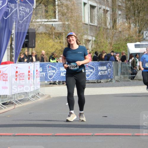 12.04.2026 - 45. Internationalen Wilhelmsburger Insellauf Strokosch-Dieckow http://msf.ph/oto/9479313 12.04.2026 11:46:54 Ziel 2904 meine-sportfotos.de