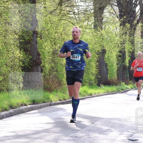 12.04.2026 - 45. Internationalen Wilhelmsburger Insellauf Yannick Fuchs http://msf.ph/oto/9479319 12.04.2026 10:17:32 Laufen 3047, 4528 meine-sportfotos.de