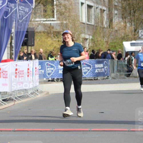 12.04.2026 - 45. Internationalen Wilhelmsburger Insellauf Strokosch-Dieckow http://msf.ph/oto/9479327 12.04.2026 11:46:54 Ziel 2904 meine-sportfotos.de