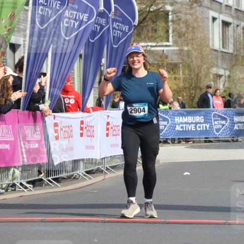 12.04.2026 - 45. Internationalen Wilhelmsburger Insellauf Strokosch-Dieckow http://msf.ph/oto/9479338 12.04.2026 11:46:56 Ziel 2904, 4685 meine-sportfotos.de