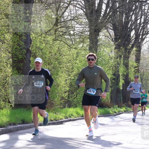 12.04.2026 - 45. Internationalen Wilhelmsburger Insellauf Yannick Fuchs http://msf.ph/oto/9479351 12.04.2026 10:30:01 Laufen  meine-sportfotos.de