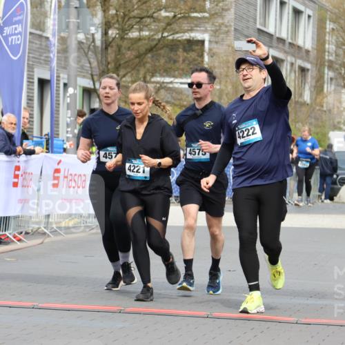 12.04.2026 - 45. Internationalen Wilhelmsburger Insellauf Strokosch-Dieckow http://msf.ph/oto/9479354 12.04.2026 13:28:18 Ziel 3938, 3937, 4222, 4221, 4575, 4574 meine-sportfotos.de