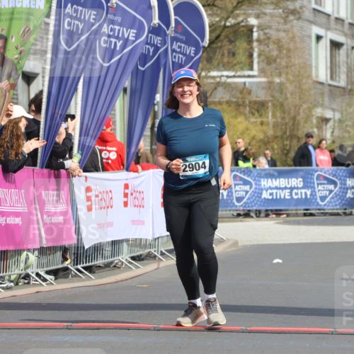 12.04.2026 - 45. Internationalen Wilhelmsburger Insellauf Strokosch-Dieckow http://msf.ph/oto/9479382 12.04.2026 11:46:56 Ziel 2904, 4685 meine-sportfotos.de