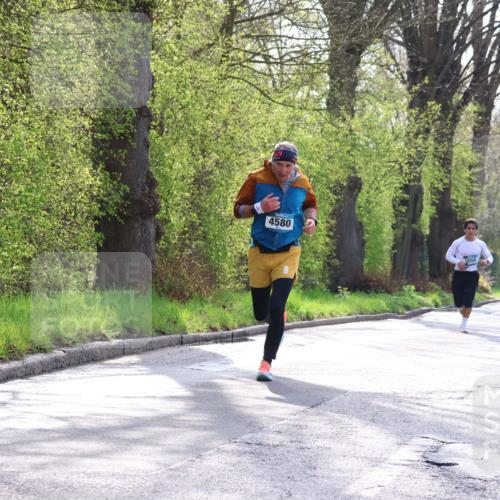 12.04.2026 - 45. Internationalen Wilhelmsburger Insellauf Yannick Fuchs http://msf.ph/oto/9479403 12.04.2026 10:17:40 Laufen 4580, 5055 meine-sportfotos.de