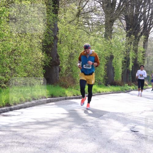 12.04.2026 - 45. Internationalen Wilhelmsburger Insellauf Yannick Fuchs http://msf.ph/oto/9479406 12.04.2026 10:17:40 Laufen 4580 meine-sportfotos.de