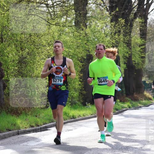 12.04.2026 - 45. Internationalen Wilhelmsburger Insellauf Yannick Fuchs http://msf.ph/oto/9479497 12.04.2026 10:17:49 Laufen 5279, 5645, 2016, 6344 meine-sportfotos.de