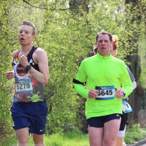 12.04.2026 - 45. Internationalen Wilhelmsburger Insellauf Yannick Fuchs http://msf.ph/oto/9479500 12.04.2026 10:17:49 Laufen 201, 5279, 276, 5645 meine-sportfotos.de