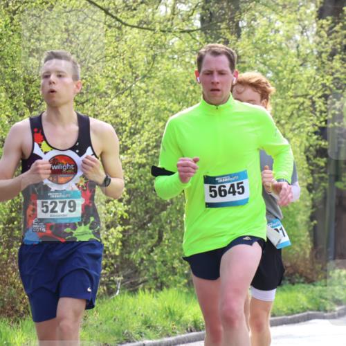 12.04.2026 - 45. Internationalen Wilhelmsburger Insellauf Yannick Fuchs http://msf.ph/oto/9479507 12.04.2026 10:17:50 Laufen 2016, 5279, 2016, 5645, 1 meine-sportfotos.de