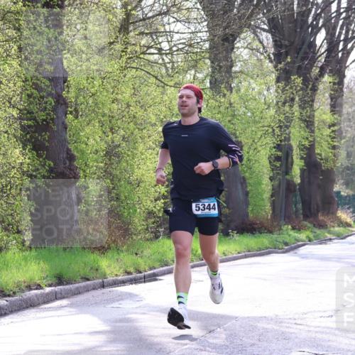 12.04.2026 - 45. Internationalen Wilhelmsburger Insellauf Yannick Fuchs http://msf.ph/oto/9479576 12.04.2026 10:17:56 Laufen 5344 meine-sportfotos.de